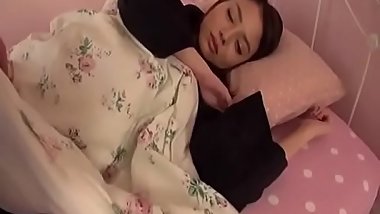 Sweet vibrator play in the bedroom with hot Mao Miyabi - From JAVz.se