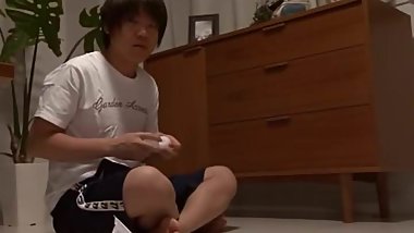 Mom Wants Young Cock